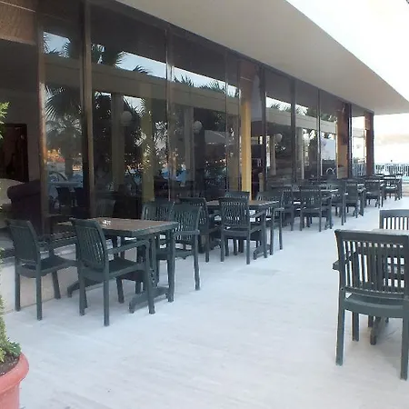 Hotel Tuntas Altinkum 3*