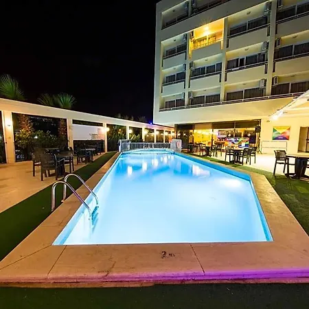 Hotel Tuntas Altinkum 3*