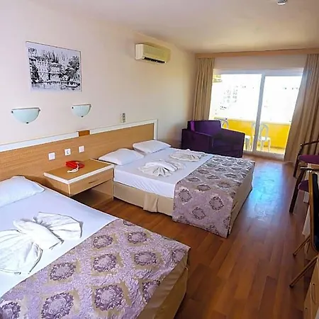Tuntas Altinkum Hotel Didim