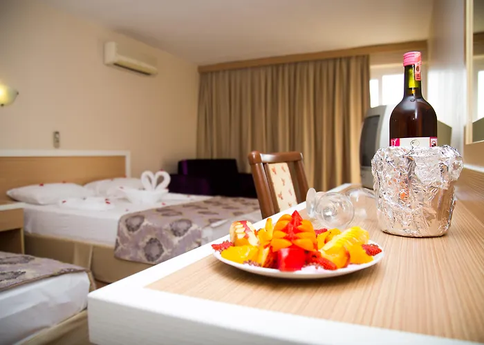 Tuntas Altinkum Hotel 3*