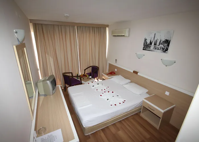 Tuntas Altinkum Hotel