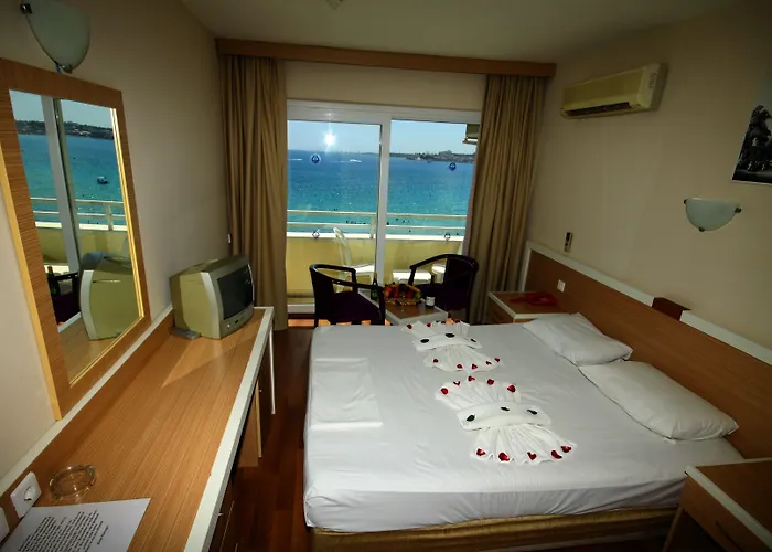 Tuntas Altinkum Hotel